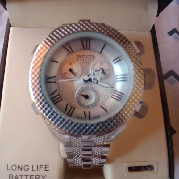 Invicta Bolt Chronograph Silver Dial Stainless Steel Ladies Watch! - Picture 7 of 11